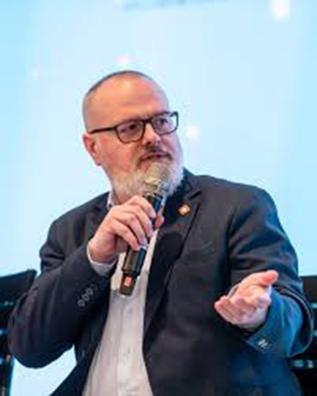 Ovidiu Teodorescu, UCMS by AROBS. Anul acesta se vor crea câteva mii de locuri de muncă în România numai printre clienţii noştri