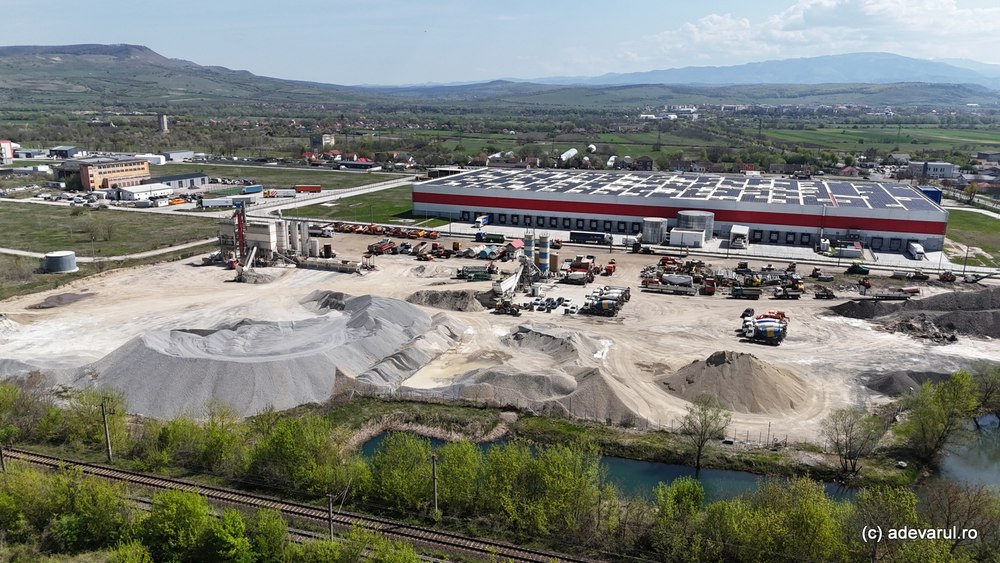 Parcul industrial ridicat printre ruinele combinatului, salvarea economică a unui fost oraș monoindustrial