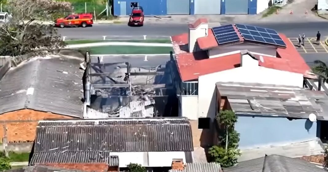 Patru persoane au murit în Brazilia după ce un avion de mici dimensiuni s-a prăbușit peste un restaurant