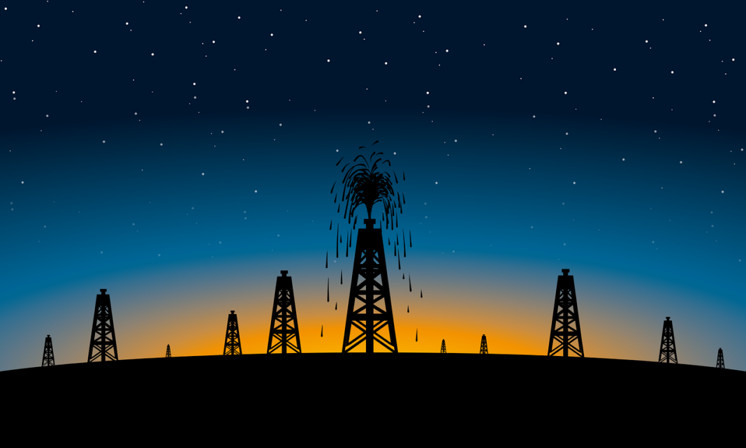 Petrolul sare de 125 de dolari: tensiunile SUA–Iran împing piața energetică spre un nou șoc