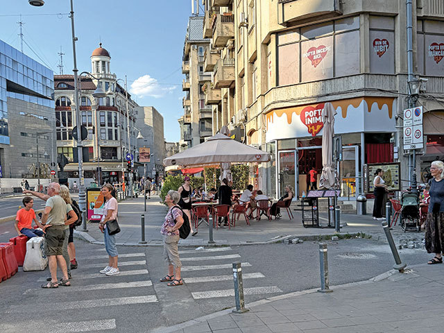 Poliţia locală pe Calea Victoriei: boxele de la terase au fost date jos în prima zi Străzi Deschise