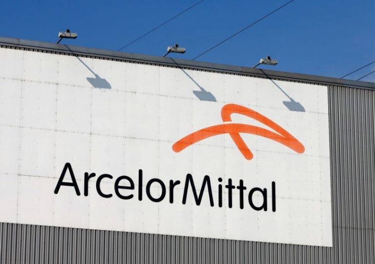 Preluarea activelor ArcelorMittal Hunedoara de către compania UMB Steel, deţinută de familia Umbrărescu, aprobată de Consiliul Concurenței