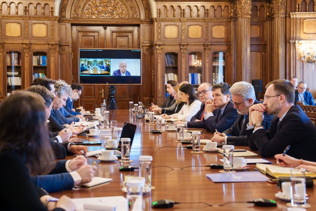 Președintele Nicușor Dan, întâlnire cu un grup de ”reflecție strategică” înființat de Administrația Prezidențială. Discuții despre România și viitorul UE cu Corneliu Bjola, Iulian Fota, Marius Ghincea, Remus Ștefureac