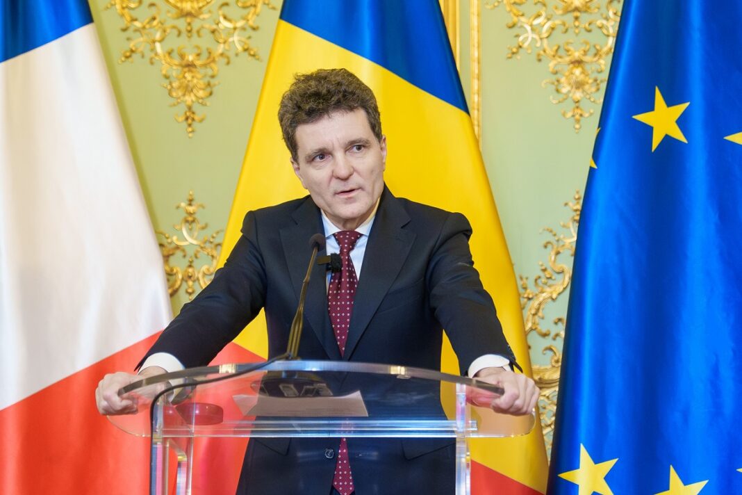 Președintele Nicușor Dan: Probabil că vom intra în „turbulențe politice”. Sper să găsim o formulă să continuăm o guvernare pro-occidentală / Eu încerc să păstrez rolul de mediator