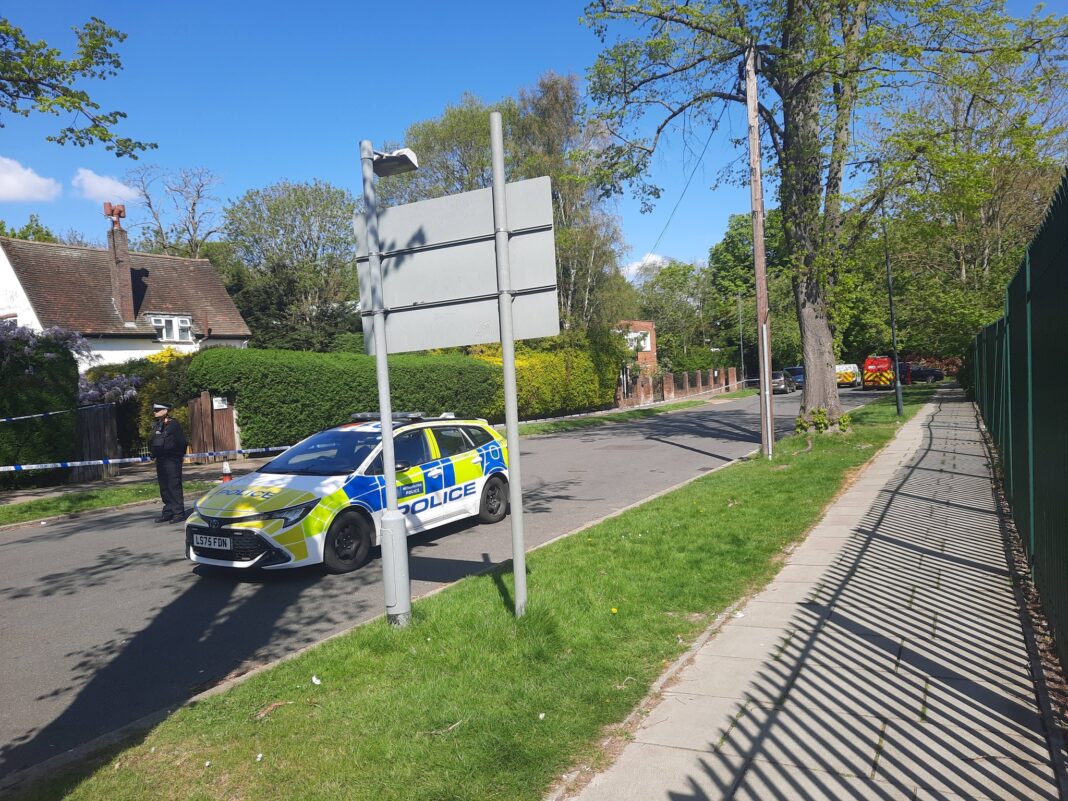 Prima condamnare în valul de atacuri incendiare din Londra din ultima lună, majoritatea împotriva unor instituții și proprietăți evreiești