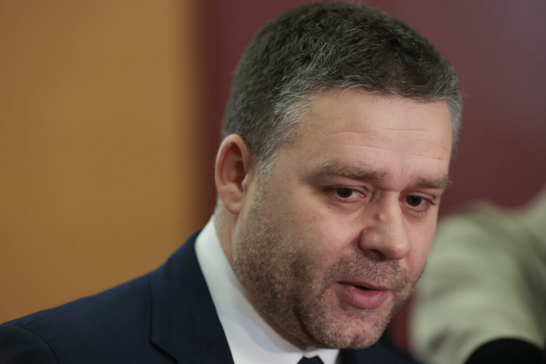Primarul Capitalei a pus în dezbatere bugetul municipiului Bucureşti. Unde merg cei mai mulți bani și ce își dorește Ciucu