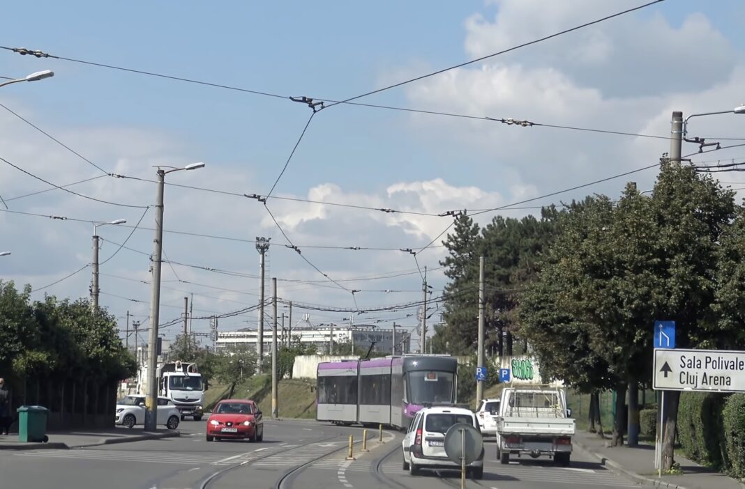 Primarul Clujului vrea bandă dedicată și pentru linia de tramvai, „la fel ca în Istanbul”