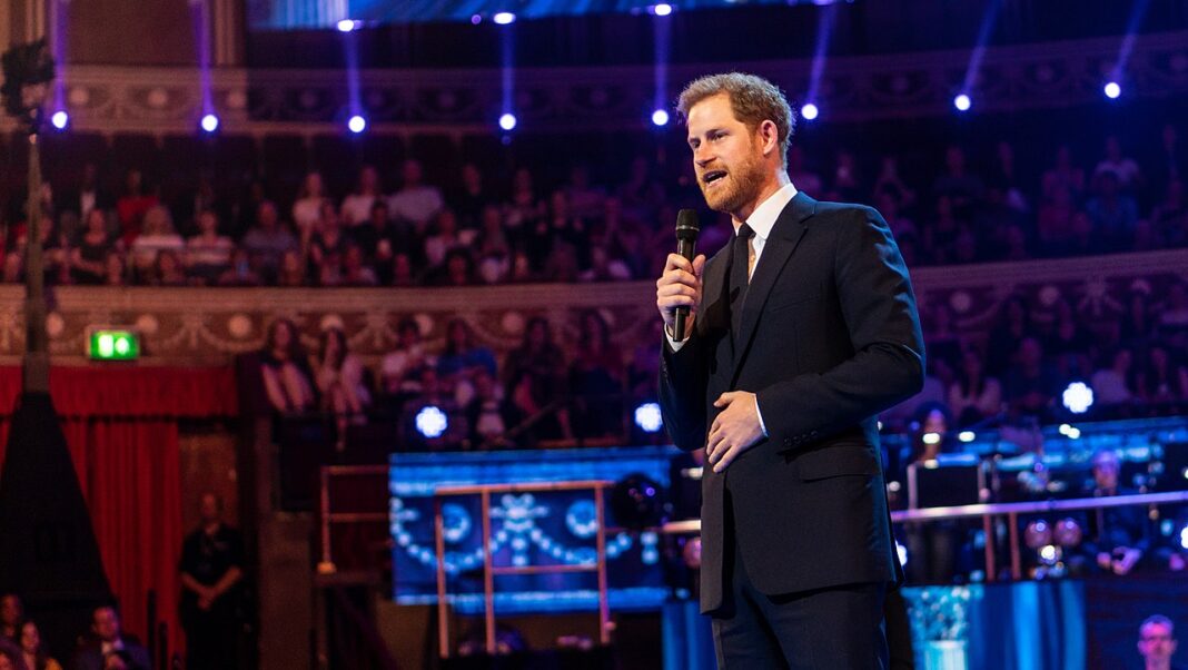 Prințul Harry, în vizită la Kiev,  îl critică pe Putin: „Opriți războiul!”