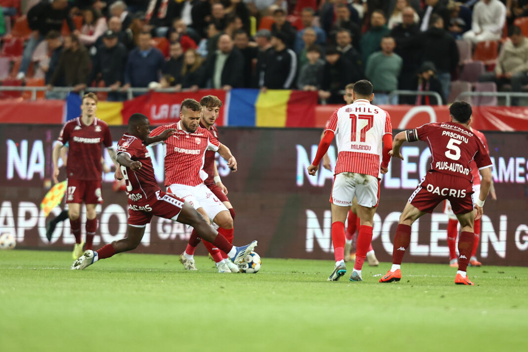 Pușcaș joacă cu recomandarea medicilor de a se opera! „Un doctor a vrut să mă opereze a doua zi, eu am refuzat”