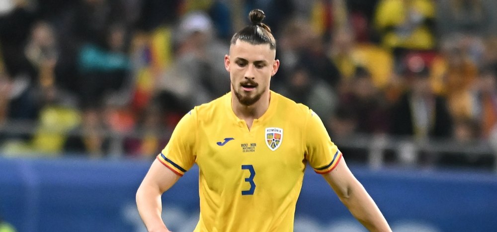 Radu Drăgușin, vândut la reduceri. După ce a refuzat-o pe Bayern Munchen, stoperul este pe loc retrogradabil cu Tottenham