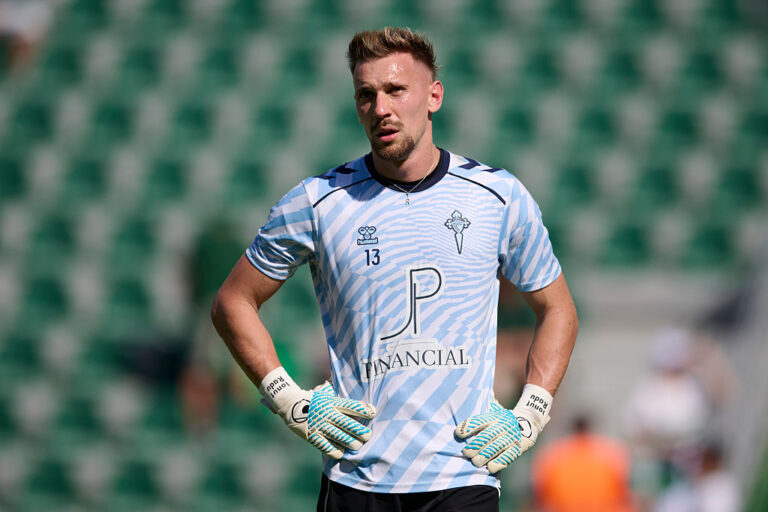 Radu, învins doar din penalty la Barcelona! Notele primite de portarul român după un meci apreciat de majoritatea presei spaniole