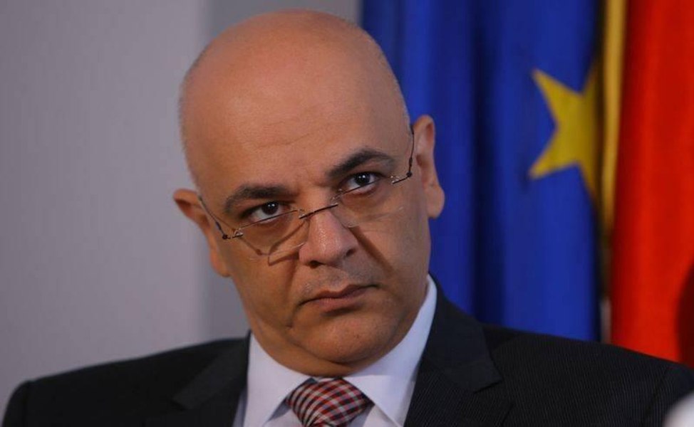 Raed Arafat, audiat de procurorii militari într-un dosar privind achiziția unui elicopter SMURD