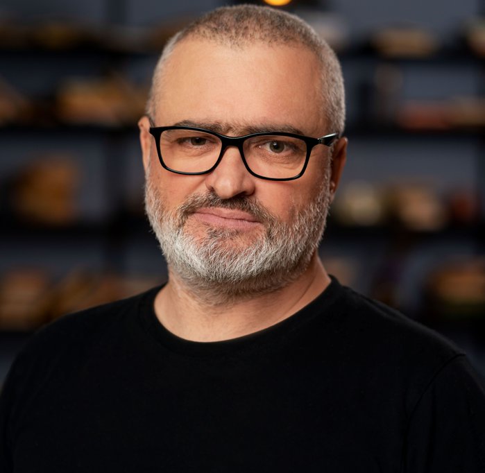 Raiffeisen Bank face parteneriate cu Vodafone şi Bitdefender şi extinde beneficiile din comunitatea GatadeBusiness cu soluţii Tech&AI pentru antreprenori