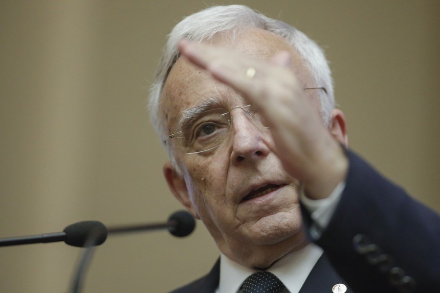 Războiul din Orientul Mijlociu produce efecte asupra economiei României. Explicațiile guvernatorului BNR