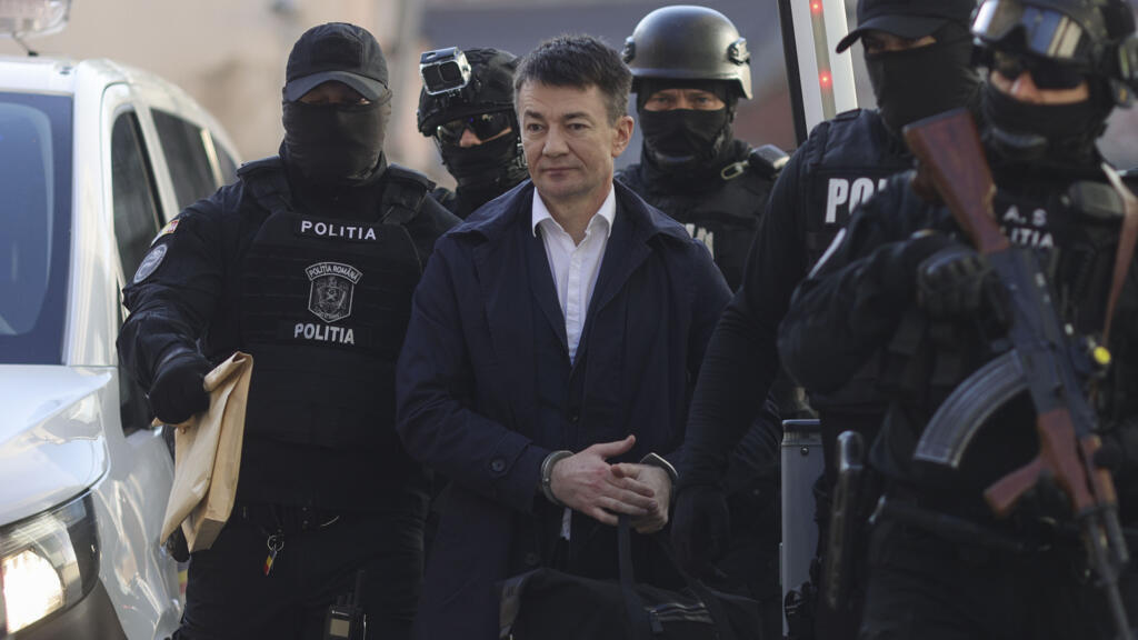 RFI: Fostul director adjunct al SIS din R.Moldova, acuzat de înaltă trădare, a fost extrădat. Alexandru Bălan a fost adus la Vama Albița, sub escorta Poliției Române