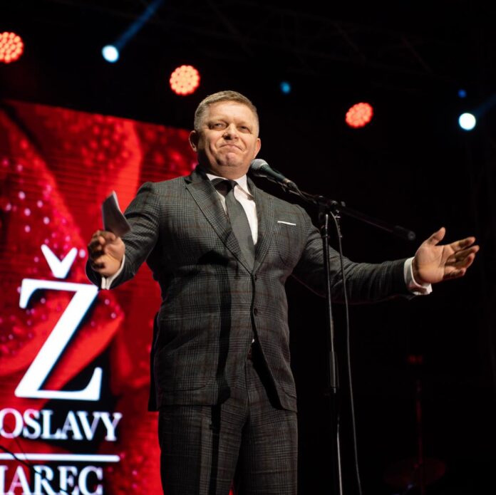 Robert Fico îndeamnă UE să pună punct sancțiunilor asupra importurilor de petrol și gaze rusești