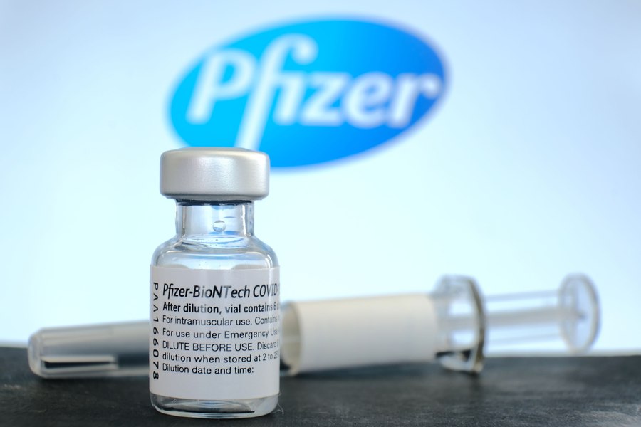 România a pierdut procesul cu Pfizer și trebuie să plătească 600 de milioane de euro pentru vaccinuri COVID