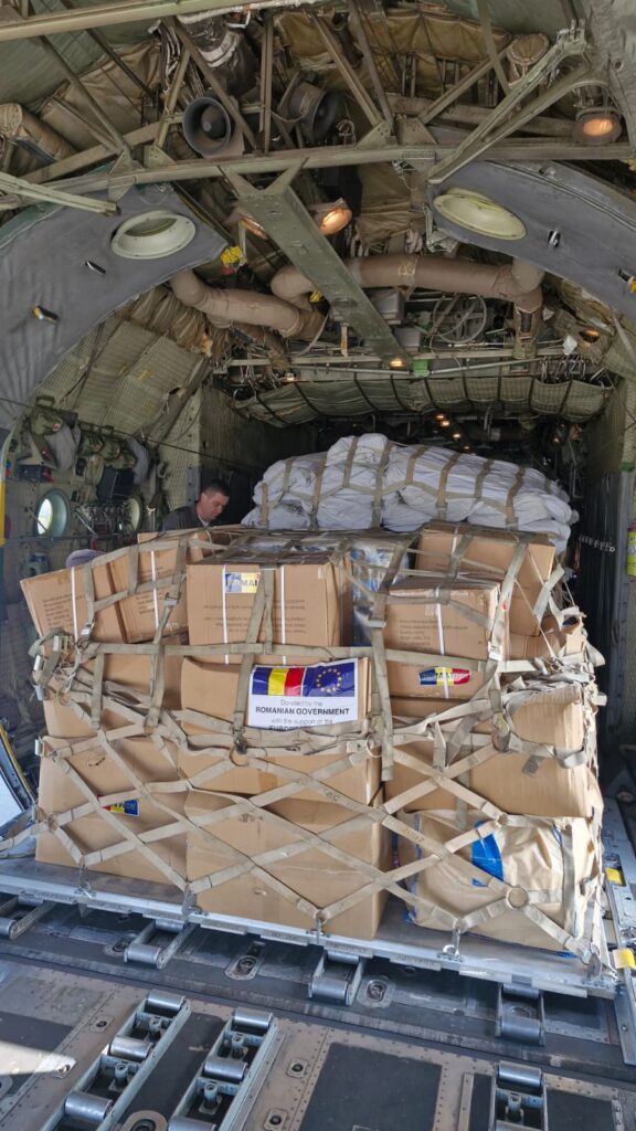 România trimite 15 tone de ajutoare umanitare pentru populația din Liban / Aeronavele MApN au decolat miercuri / Alimente, corturi și materiale de cazarmament
