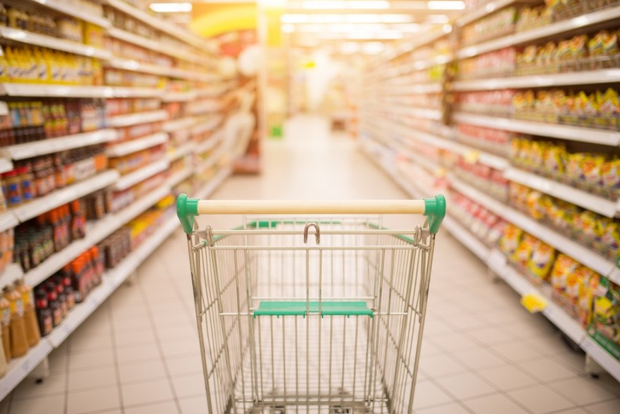 Românii au strâns cureaua două luni consecutive: consumul a scăzut și în februarie
