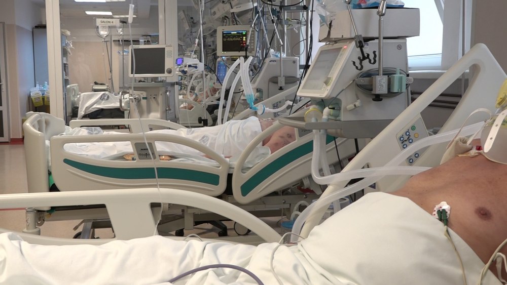 „S-au trezit la viață de Paște”. Doi români aflați în stare vegetativă, salvați printr-o metodă revoluționară folosită în Parkinson