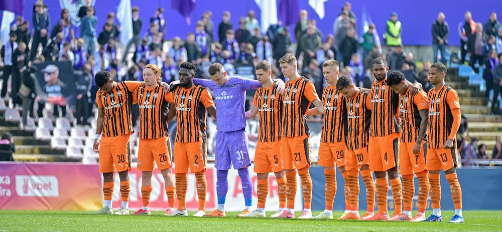 Șahtior Donețk nu l-a uitat pe Mircea Lucescu, cel mai de succes antrenor din istoria clubului. Moment special la meciul de campionat