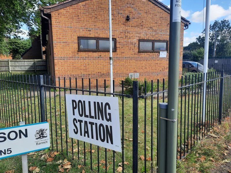 Șaizeci de candidați români în alegerile consiliilor locale din Londra pe 7 mai