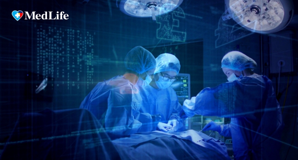 Sedentarismul, obezitatea şi viciile de postură, factori de risc pentru apariţia herniei de disc. Medic neurochirurg: „Am văzut adolescenţi cu coloană îmbătrânită, afecţiune care ar trebui să apară după 60 de ani!”