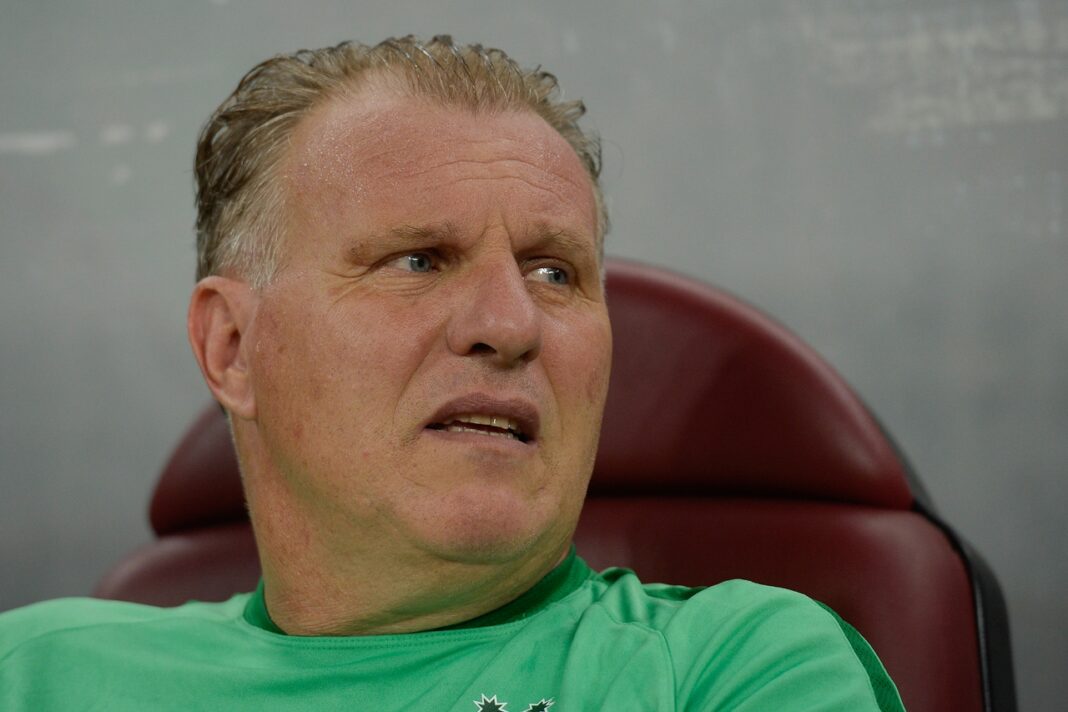 Selecționerul Massimo Pedrazzini s-a simțit rău și lipsește de la meciul României cu Cipru de la fotbal feminin