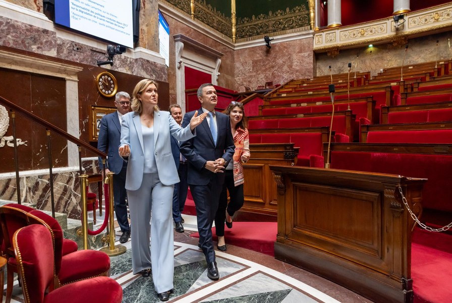 Sorin Grindeanu lipsește de la citirea moțiunii de cenzură. Unde se află liderul PSD