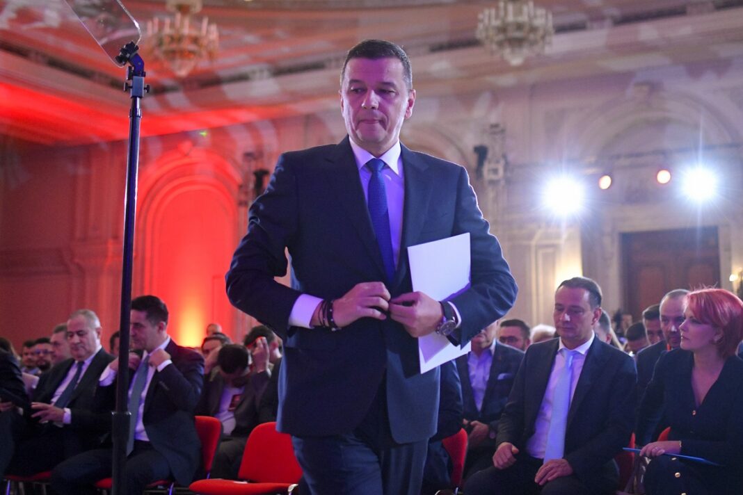 SURSE: Moțiunea de cenzură PSD-AUR, un atac virulent la adresa lui Ilie Bolojan, pe care îl acuză că „a promovat ideologia unui progresism exacerbat” / Propunerea de listare a unor pachete minoritare de acțiuni ale companiilor de stat la bursă, principala temă de atac