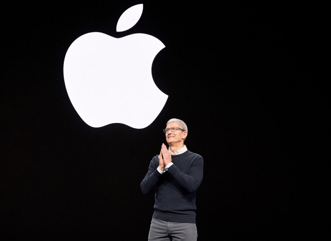 Tim Cook se retrage din funcția de CEO al Apple în septembrie / ”A fost cel mai mare privilegiu al vieții mele”