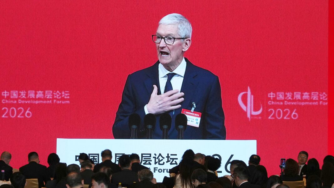 Tim Cook va demisiona din funcția de director general al Apple după un mandat de 15 ani