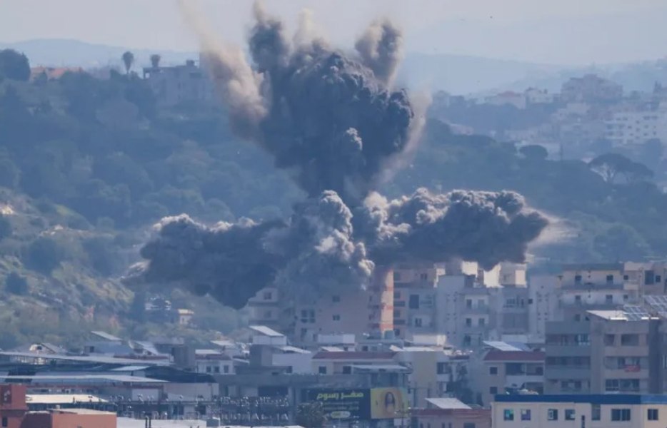 Tragedie cumplită într-o familie din Liban: O fetiță de 7 ani și-a pierdut sora într-un atac israelian, în timpul înmormântării tatălui ei