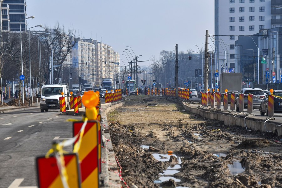 „Trăim într-un șantier. Este inuman ce se întâmplă aici”. Când va fi gata modernizarea Bulevardului Prelungirea Ghencea