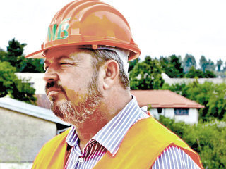 Tranzacţie încheiată: UMB Steel a lui Dorinel Umbrărescu a finalizat preluarea activelor ArcelorMittal Hunedoara pentru 12,5 milioane de euro, după îndeplinirea tuturor condiţiilor suspensive ale tranzacţiei