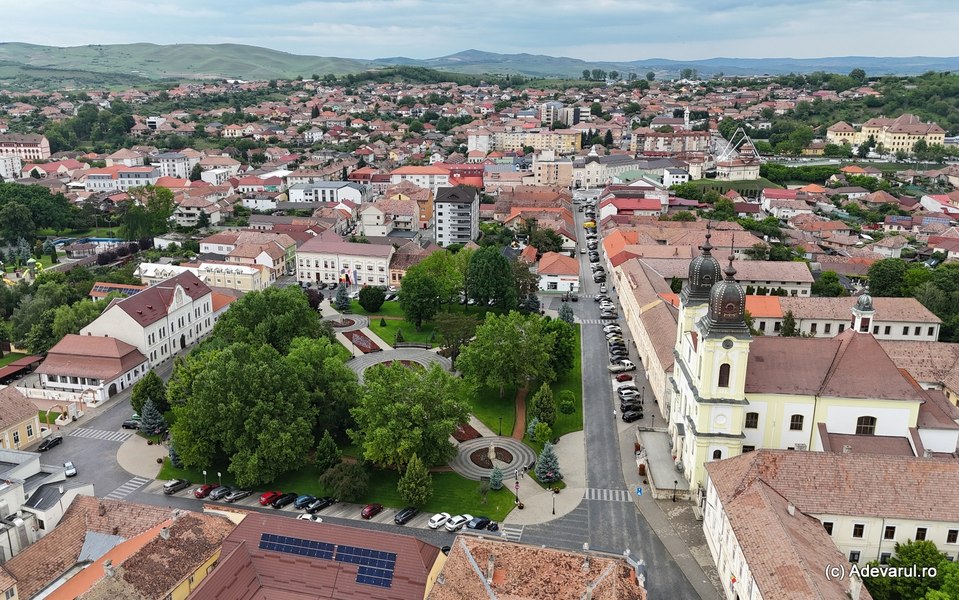 Trei orașe istorice din centrul României vor scăpa de traficul greu. Centurile din Blaj, Mediaș și Sighișoara, în șantier