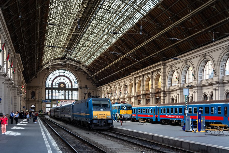 Trenul București - Viena va circula cu modificări de orar pe teritoriul Ungariei