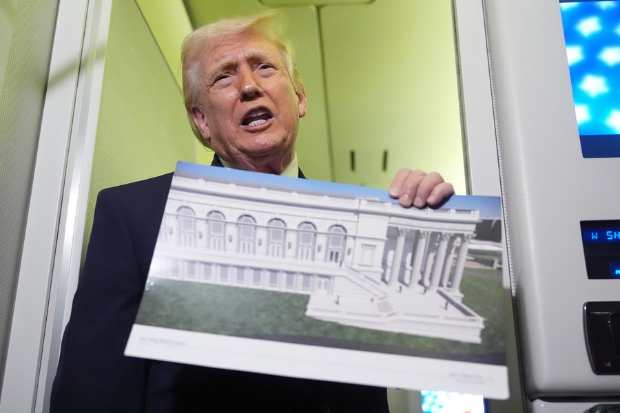 Trump, obligat să oprească lucrările la sala de bal de la Casa Albă. Decizia unui judecător federal: „Președintele nu este proprietarul clădirii”