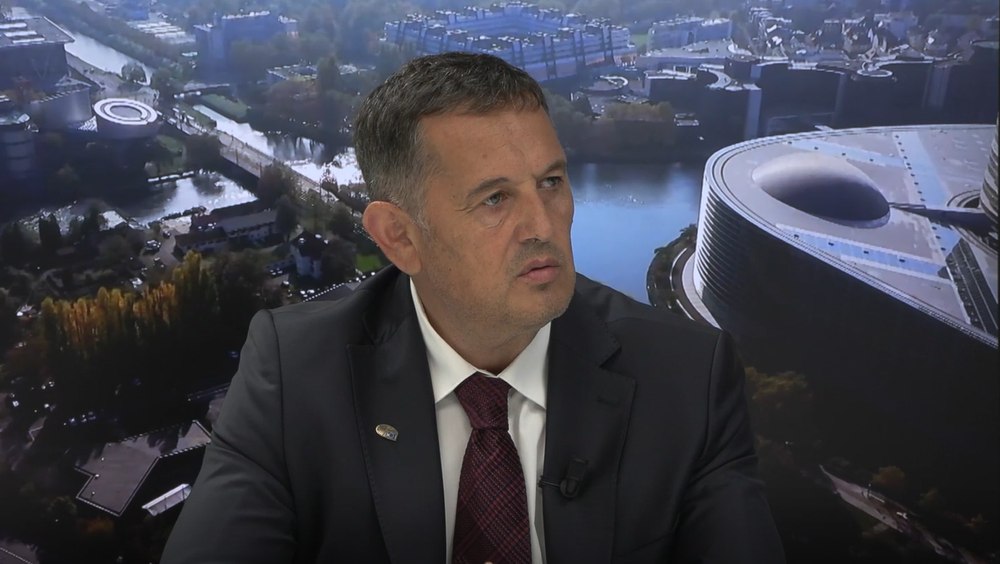 „Un gambit necesar”. Gheorghe Piperea explică strategia alianței AUR cu PSD: „Trebuie să scoatem șoferul beat de la volan”