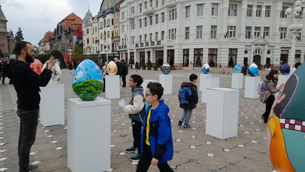 Un sfârșit de săptămână plin în marile orașe ale României, de la târguri de florii, de paște și concerte și până la concurs de aruncatul toporului/ Calendarul evenimentelor