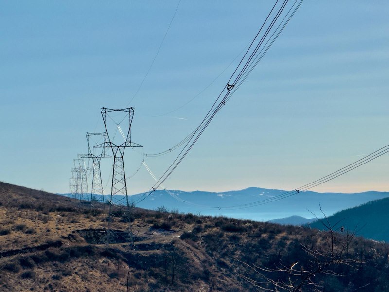 Undă verde pentru două proiecte majore ale Transelectrica: interconectarea cu Moldova și cea mai lungă linie electrică din România, între Ardeal şi Moldova