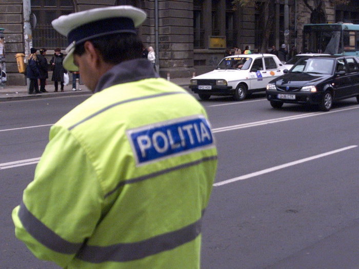 USR propune modificarea Codului rutier pentru introducerea culoarului de salvare