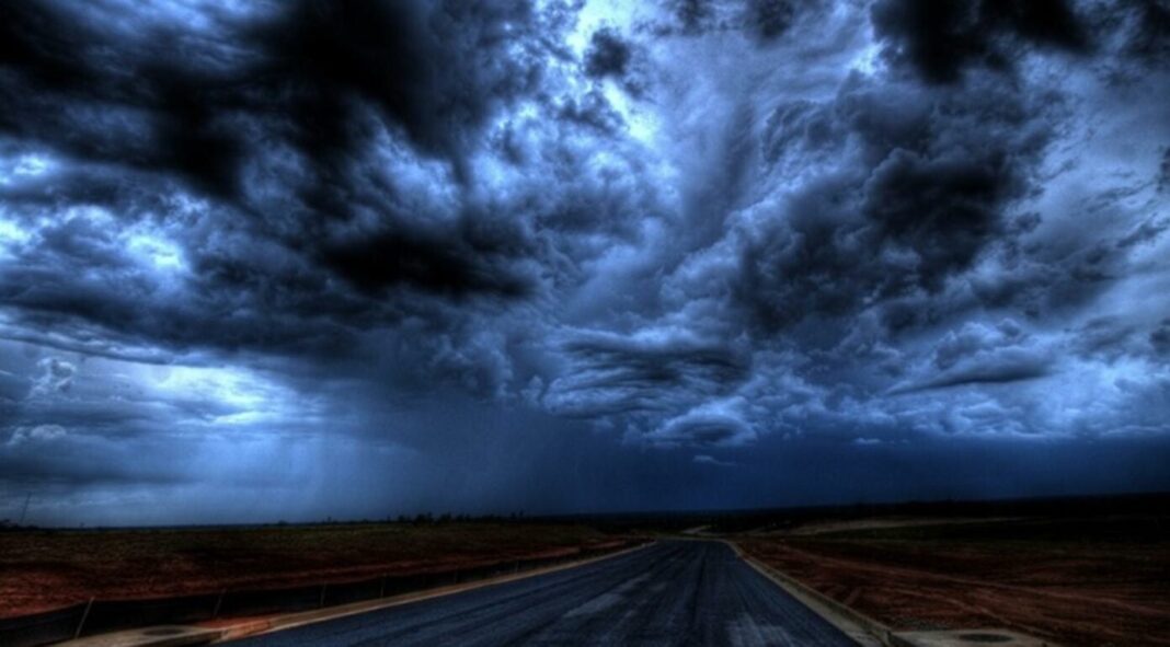 Vreme rece înainte de 1 Mai: temperaturi sub normal și ploi în mai multe regiuni