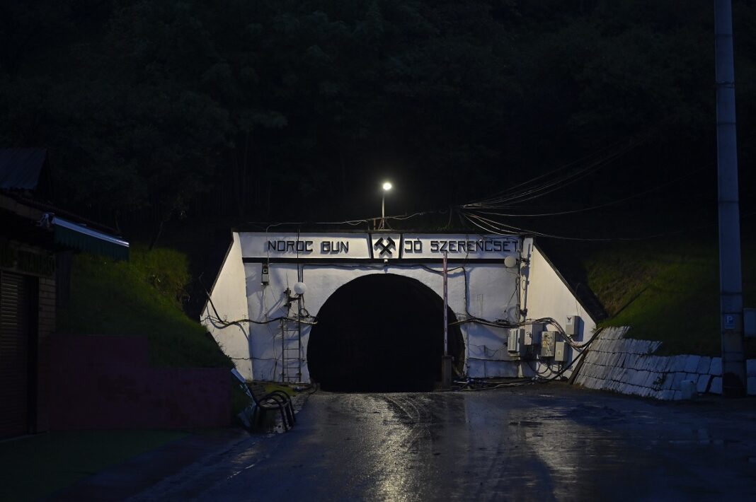 Zeci de afaceri închise la Praid şi şomaj în creştere, după inundarea salinei în urmă cu un an