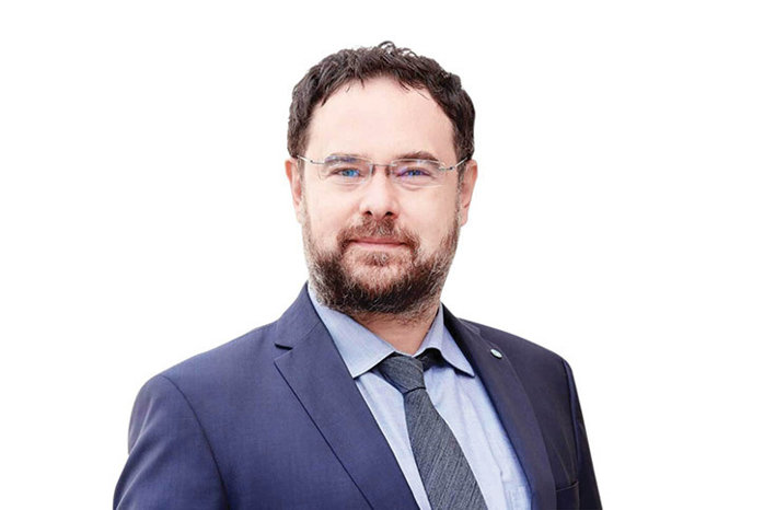 ZF Deschiderea de astăzi la Bursă. Investiţiile în energie şi gazul din Marea Neagră pot susţine creşterea bursei. Adrian Codirlaşu, CFA România: Rezilienţa economiei depinde între timp de spaţiul fiscal