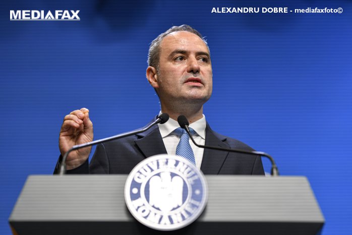 Alexandru Nazare, ministrul Finanţelor iese public cu trei zile înainte de moţiunea de cenzură: nu ne permitem experimente politice, avem nevoie de stabilitate macroeconomică