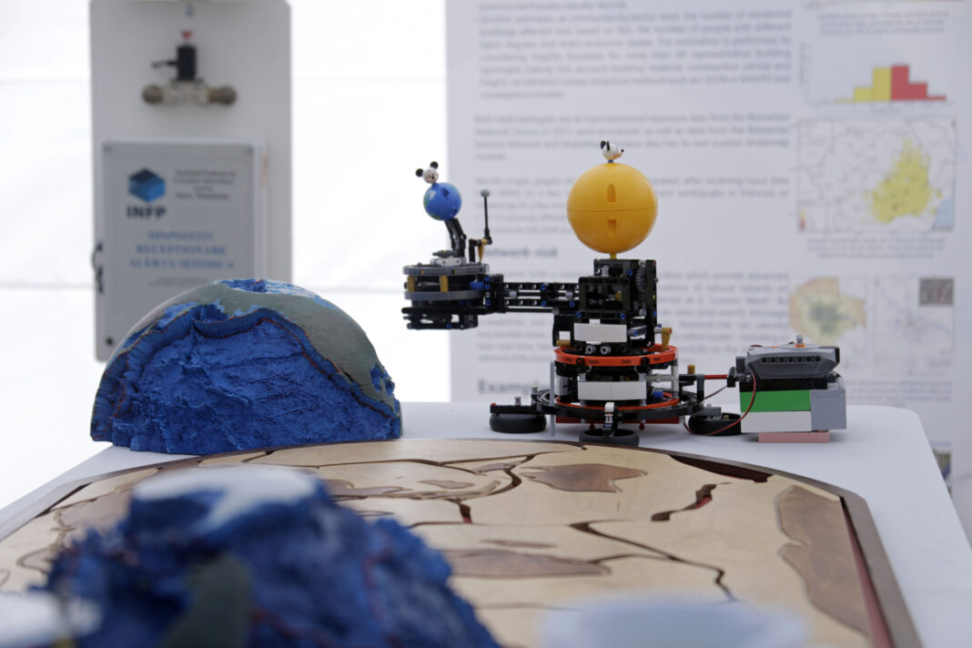 Astronautul Charles Duke, unul dintre oamenii care au pășit pe Lună, vine la București pentru SpaceFEST 2026. Politehnica inaugurează o placă dedicată misiunii Apollo 16