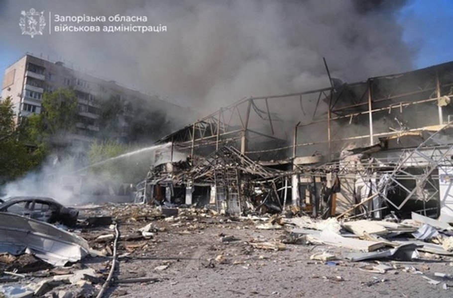 Atac devastator asupra orașului Zaporojie. Cel puțin 12 morți după lovituri cu bombe ghidate