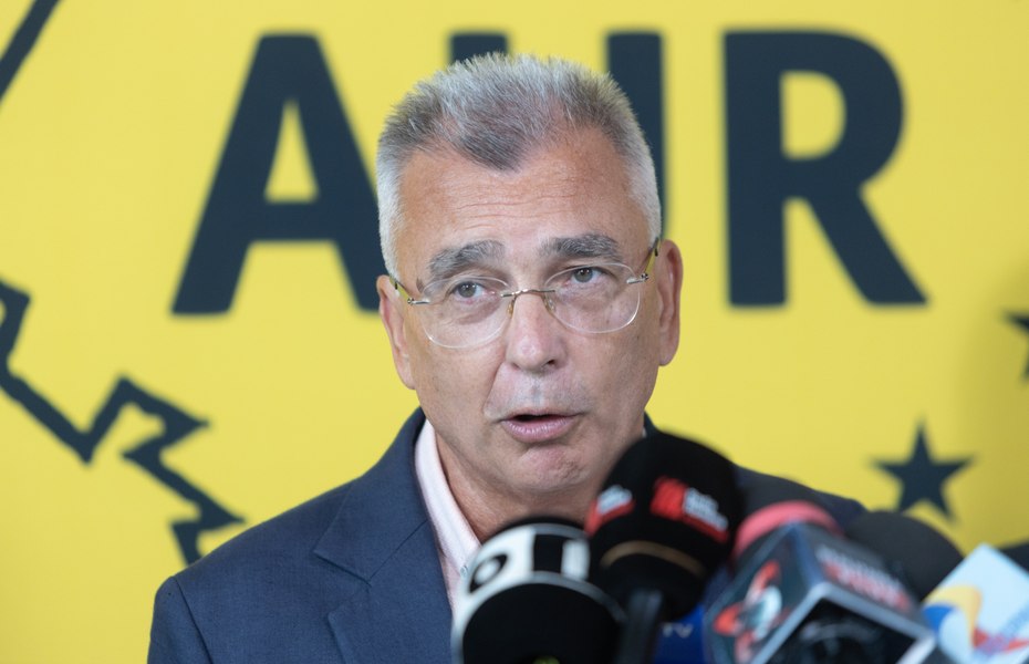 AUR nu va accepta un guvern fără reprezentanții săi în executiv. Petrișor Peiu: „Dacă nu participăm la guvern, nu-l votăm”