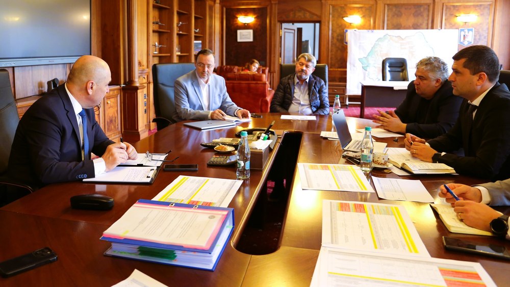 Autostrada Moldovei, în impas: Umbrărescu a ratat toate termenele, Guvernul caută soluții pentru banii din PNRR - SURSE